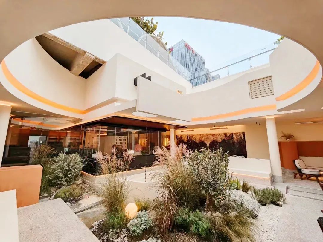 “卷死”传统mall，这9个脑洞大开的“非标商业”爆出圈