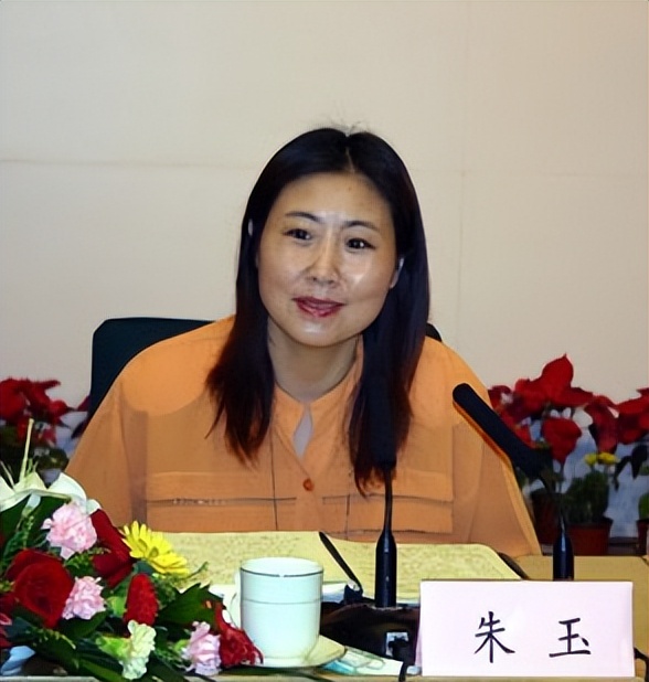 龙胆泻肝丸致尿毒症是真的吗,龙胆丸尿毒症