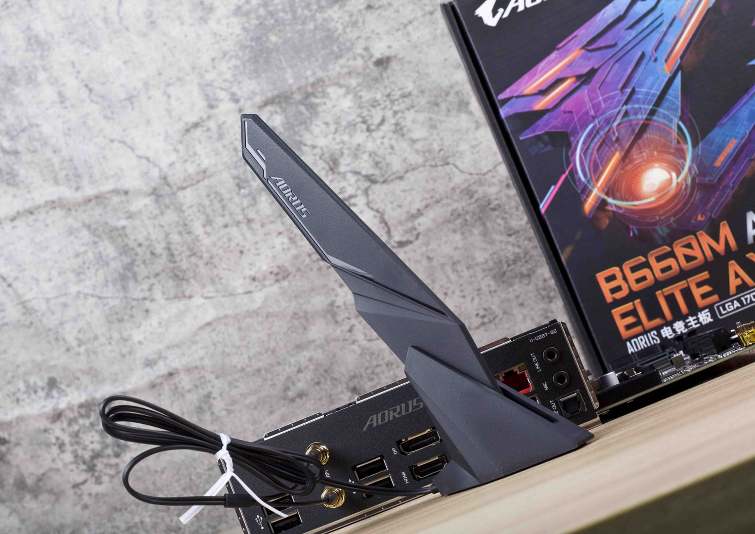 千元高配值得入吗？技嘉小雕B660MAORUSELITEAXDDR4体验