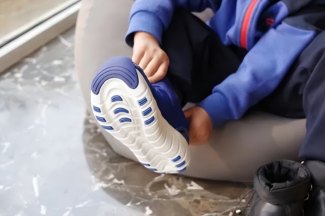 央视曝光衣物致癌物超标,儿童衣服致癌物超标