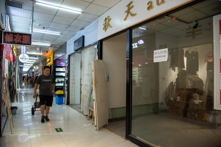 大学城商圈真实现状,大学内的商铺经营现状