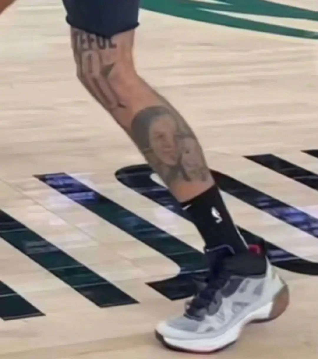 aj37代曝光图,韦德之道10和aj37很像