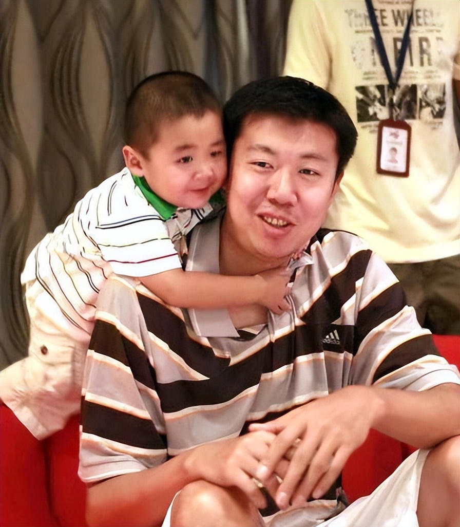 王治郅婚姻现状,王治郅和现任老婆有小孩了吗