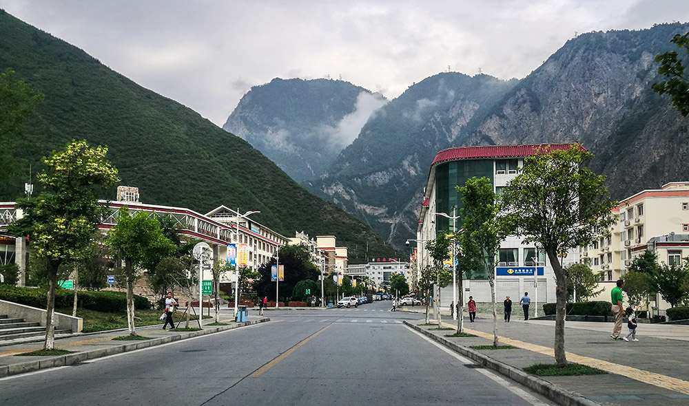 西部大草原旅游攻略,四川红原大草原自驾旅游攻略