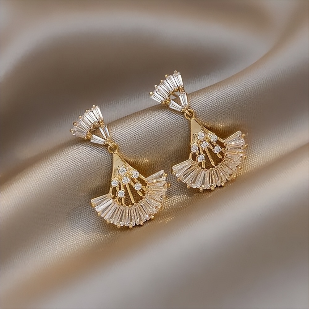 珠宝应该怎么选,注册首饰商标需要注意哪些