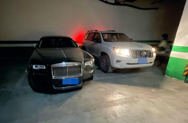 新款丰田普拉多顶配试驾视频,丰田普拉多评价如何