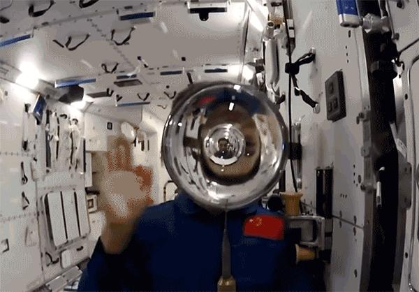 关于天宫课堂中的水球实验的介绍,天宫课堂的水球实验