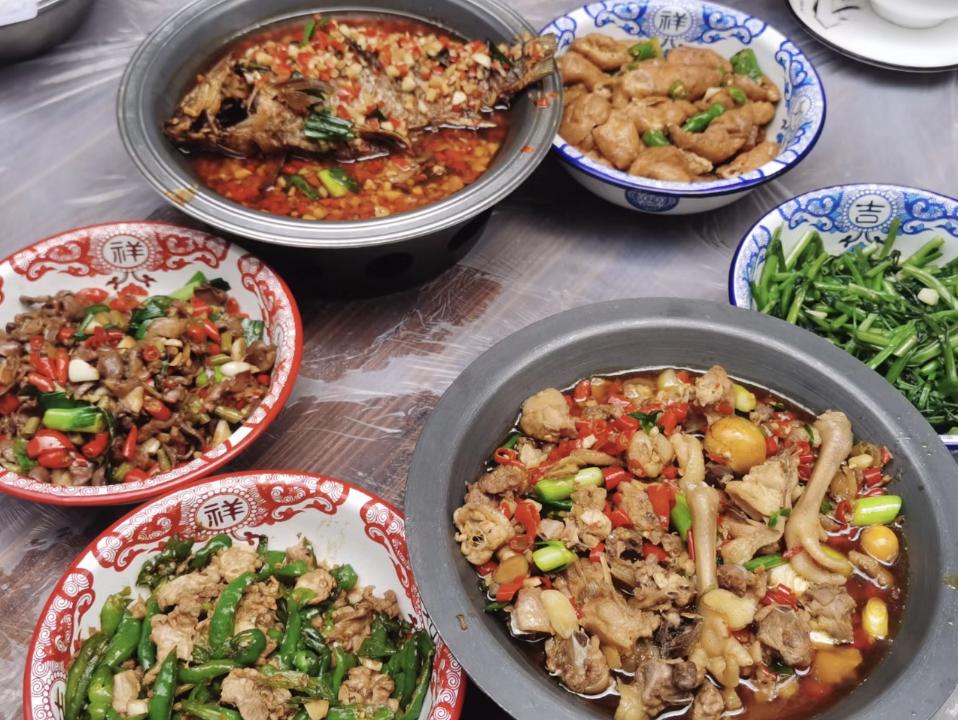 湖南美食小县城,湖南第二大最穷城市