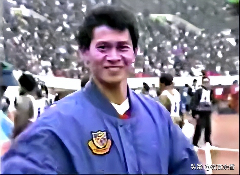 上个世纪80年代的香港明星足球队,八十年代中国足球队对香港队战绩