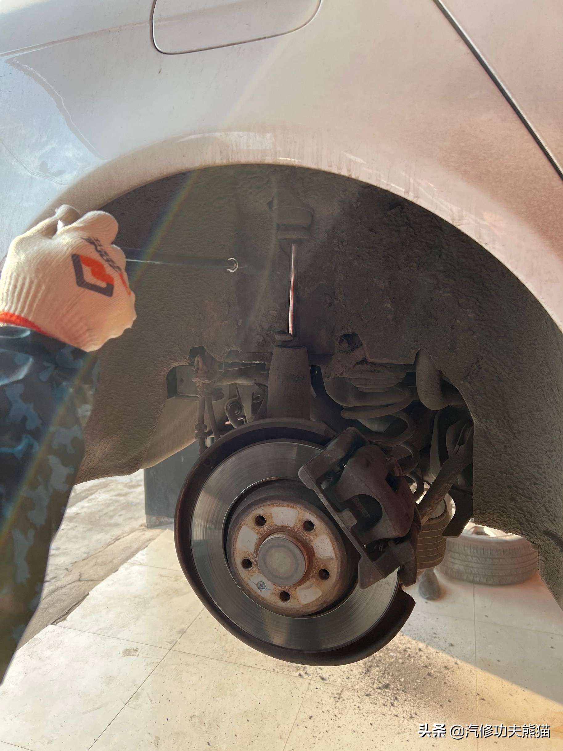 老车翻新修复奥迪a4,修复报废奥迪a4