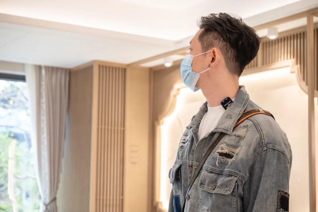 小型移动麦克风推荐,无线一拖二手持麦克风推荐