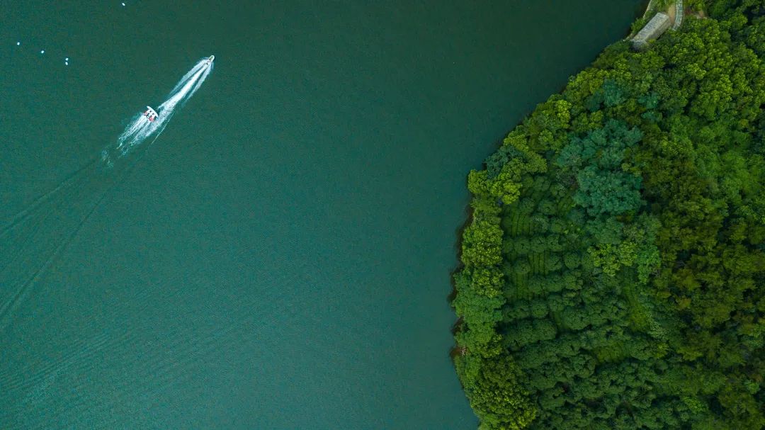 适合夏天避暑旅游的地方,适合夏天避暑的旅游地方