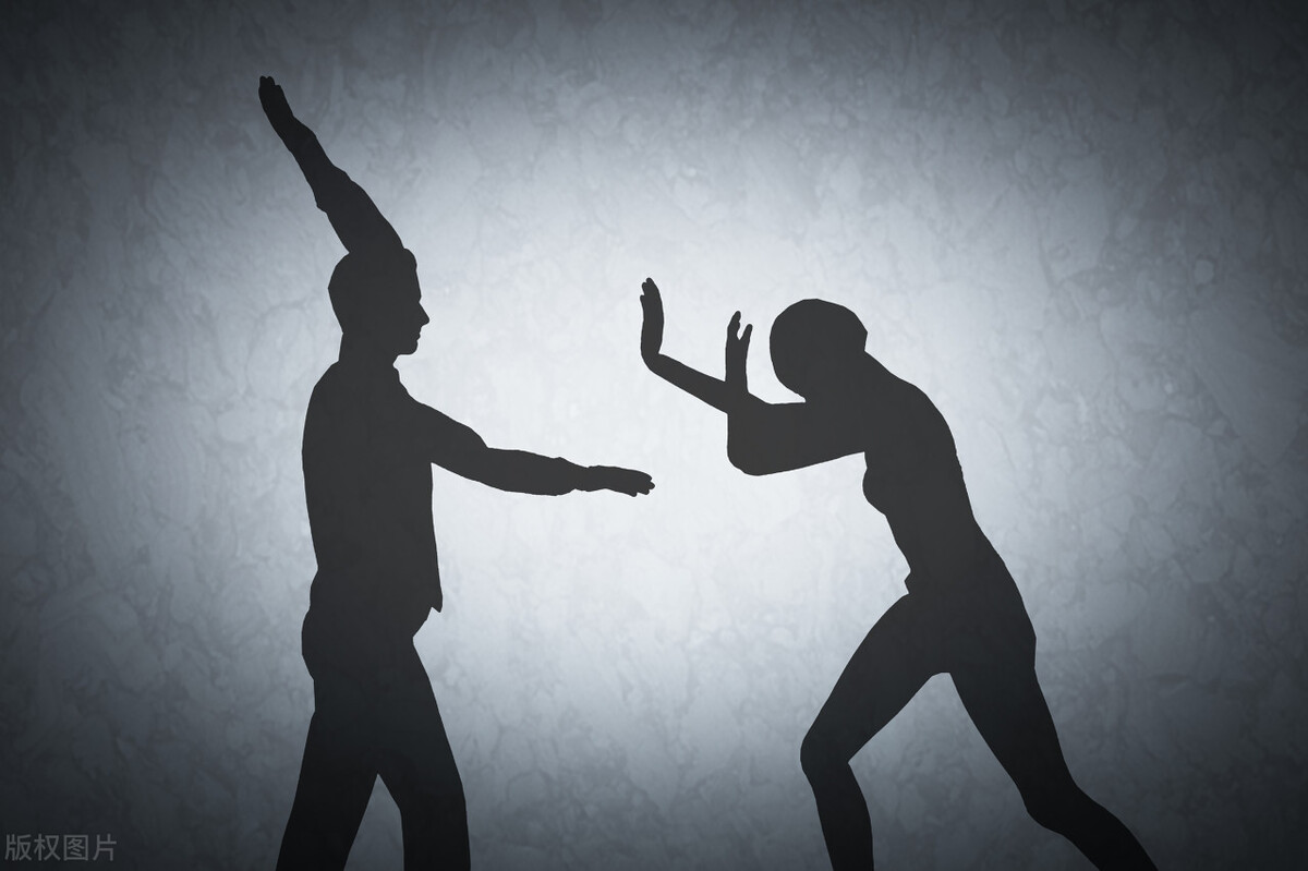 小学老师被学生骂了,小学老师被学生骂哭