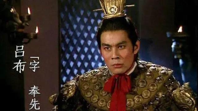 夏侯惇和关羽武力值相差很大吗,关羽刮骨和夏侯惇哪个厉害