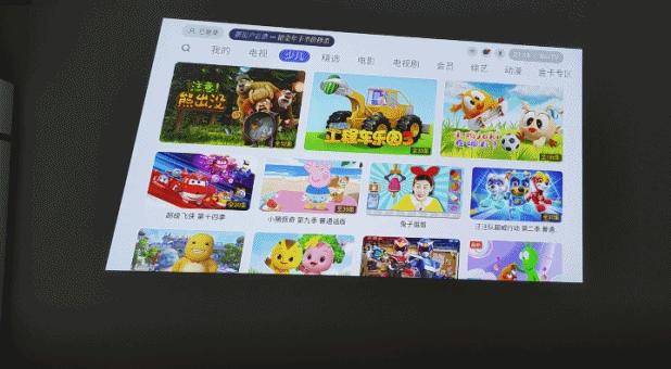 AOCK1S激光投影：4500ANSI不虚标，还豪配帝瓦雷音响，配置很顶！