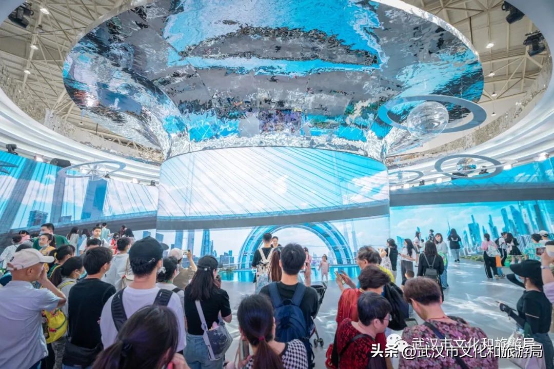 朱一龙武汉同款拍照姿势,武汉朱一龙同款机位