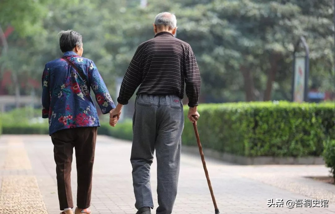 吉林接葬人王亮，2年接2000具遗体俗称“清道夫”，揭秘忌讳职业