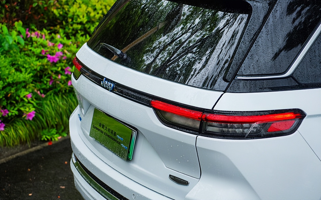 jeep大切诺基4xe落地价西安,全新jeep大切诺基柴油