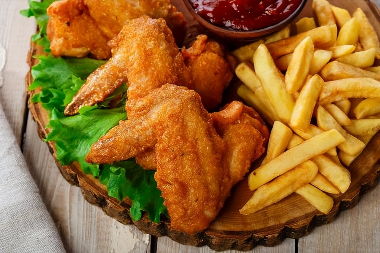 老年人血管堵塞最怕三种食物,4种食物让血管干净不堵塞