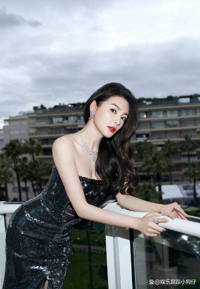 张雨绮称699买不了袜子视频,#媒体评张雨绮称699都买不了袜子