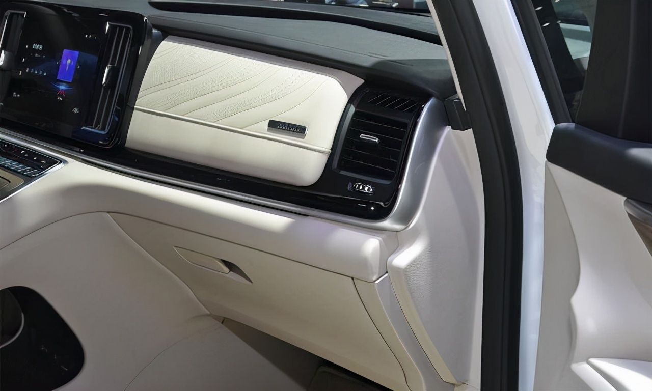 传祺m8与gl8行驶感受,传祺m8和gl8驾驶体验