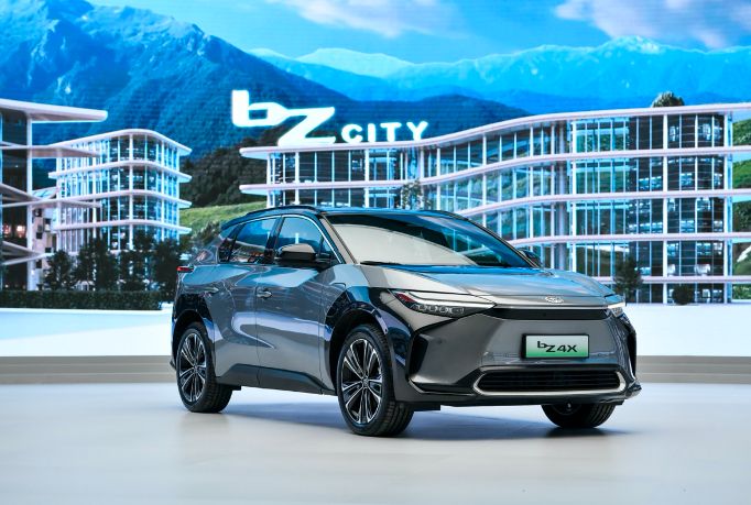 一汽丰田bz4x全国开始预售,一汽丰田bz4x南昌上市驭鉴之旅