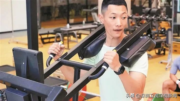 王嘉男“一跳封神”背后，深圳这里成为中国田径队福地