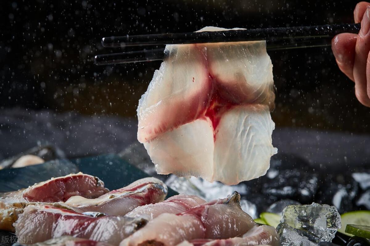 地区性癌症高发,是“长期吃肉”引起?劝告:这2种肉确实要少吃