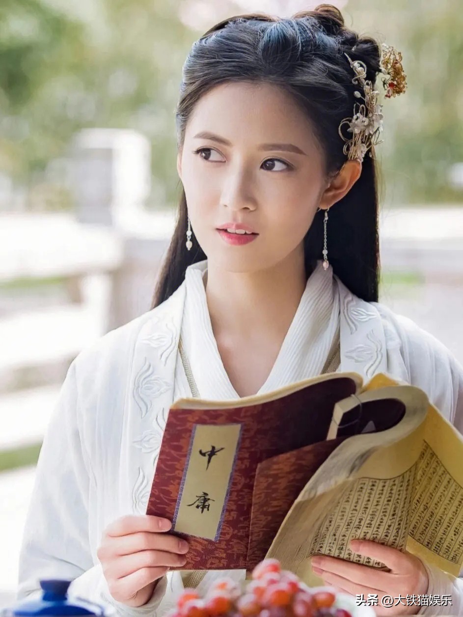 演女二抢女主风头，挑大梁却又差了点意思，这5位女星问题出在哪