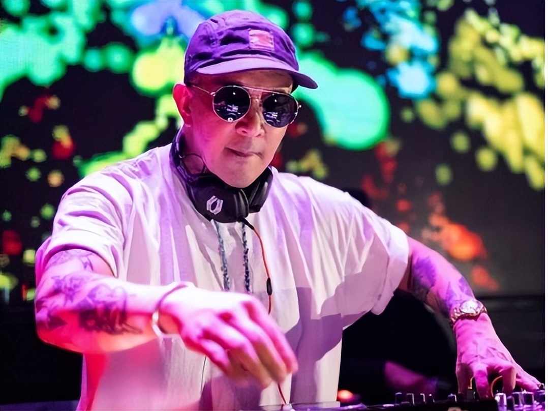 依宝诺经典传承系列腕表,中年男人戴什么智能手表