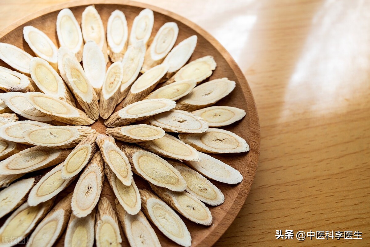 长期喝黄芪会伤肾吗,喝黄芪水会伤肾吗