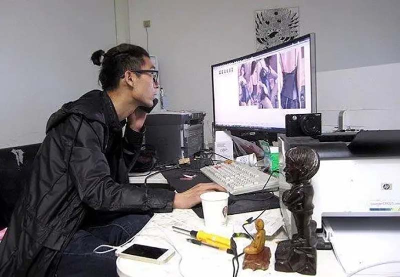 创业卖内衣年入百万,90后卖内衣一个月回本20万