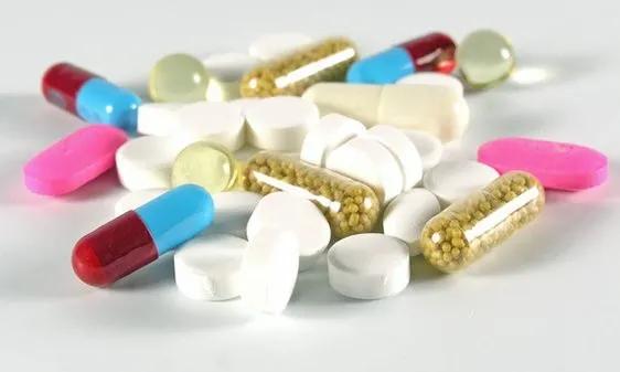 华法林服药时间注意事项,华法林在服药期能否同时服用三七