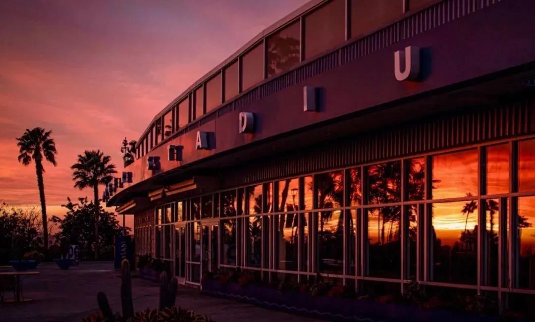 跟着近6万人一起看球是什么体验？来道奇球场就知道了