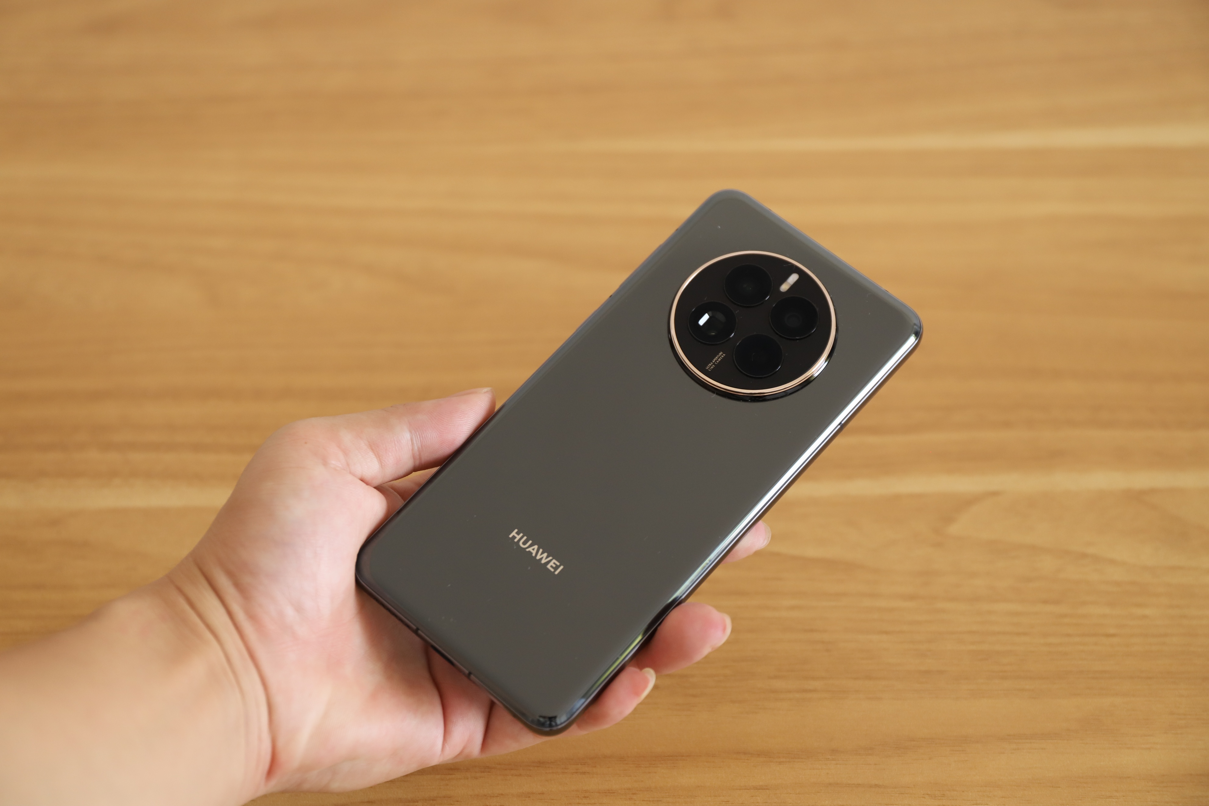 现在华为mate50还值得购买吗,现在还值得买华为mate50吗