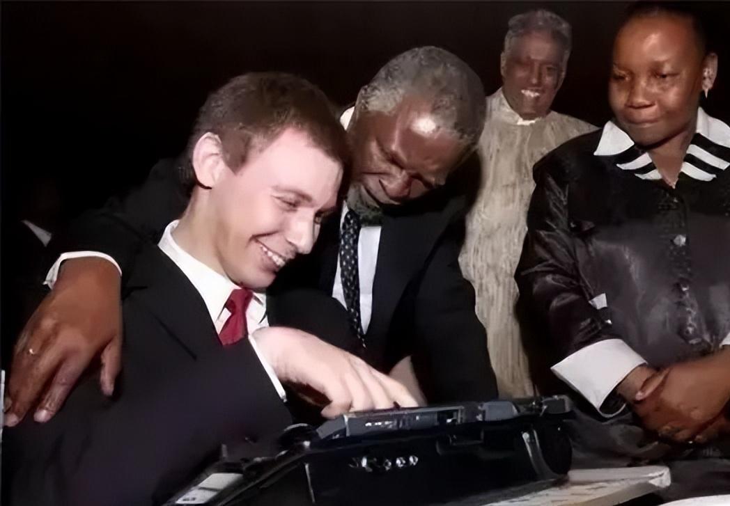 幽灵男孩马丁ted,幽灵男孩马丁的护工