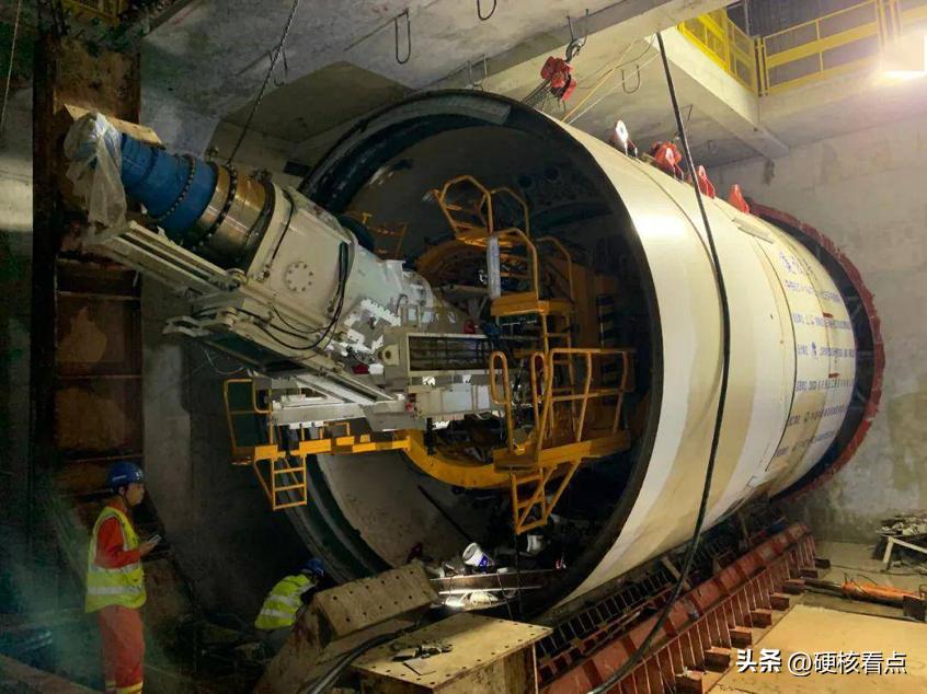 印度斥巨资买下我国8台盾构机，本想偷学技术，结果又闹笑话了！