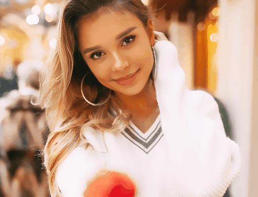 乔治娜戴头巾,乔治娜在沙特要戴头巾吗