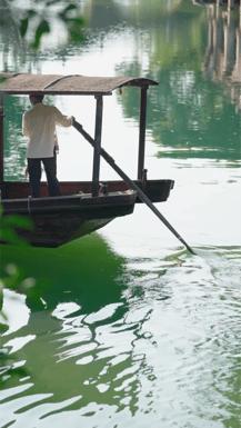 这座佛系安逸的江南老城被赞“全国最美森林火车站”