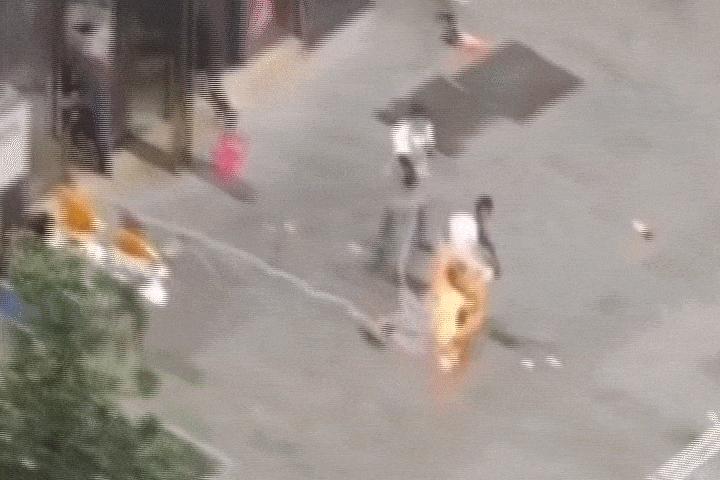 火情急救方法,身上着火怎么办教你三步自救施救