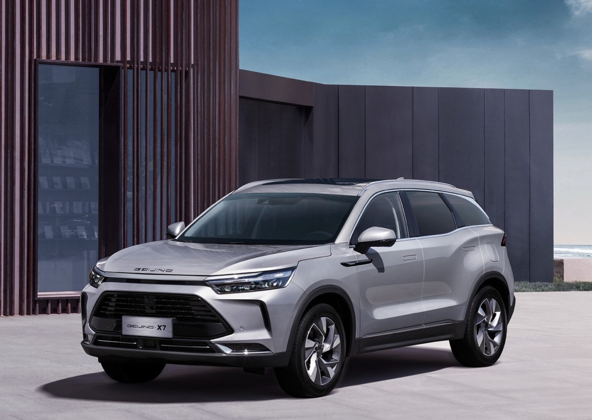 想买4万5万多的轿车选这三款就行,预算15万买轿车这3款谁更适合你