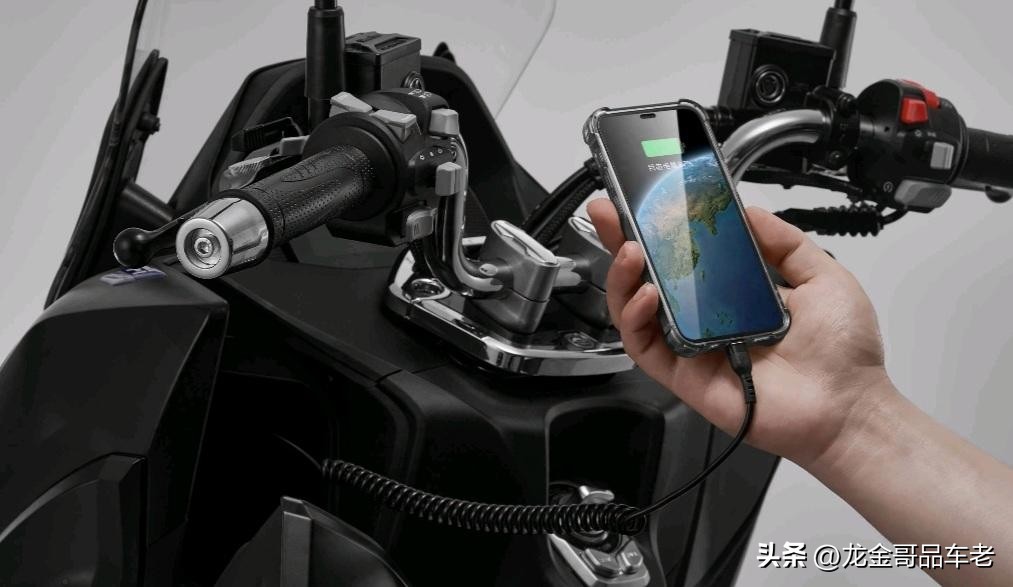 最适合摩旅的踏板车两万以内,150cc跨界踏板车