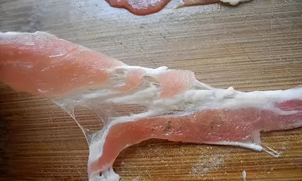 冬天到火锅店就餐注意假羊肉