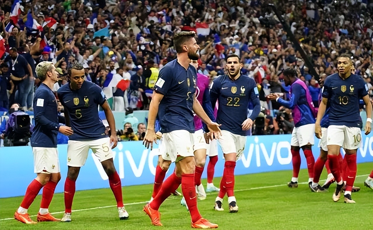 5万对6千！决赛球迷差别太大，冠军归属有可能被球*情迷**绪左右？