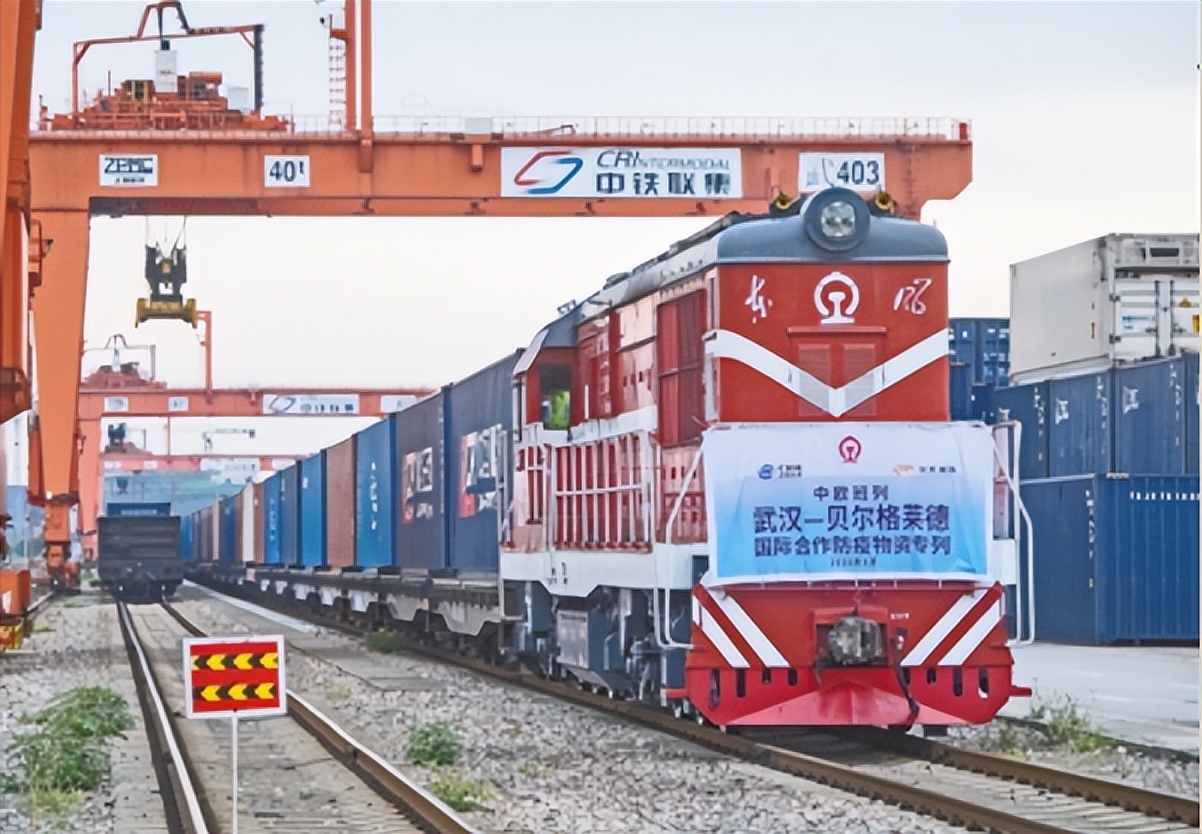 「全面开展“三标”活动」武汉：水陆空联动产业群勃兴