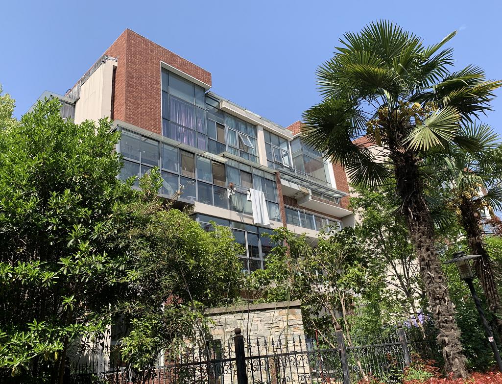 意外!时隔9年老盘跳涨2.1万/㎡,居然当天售罄了