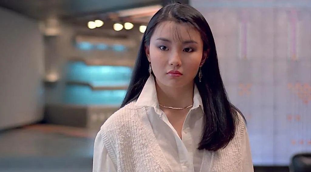 张曼玉2008年息影,张曼玉多大息影