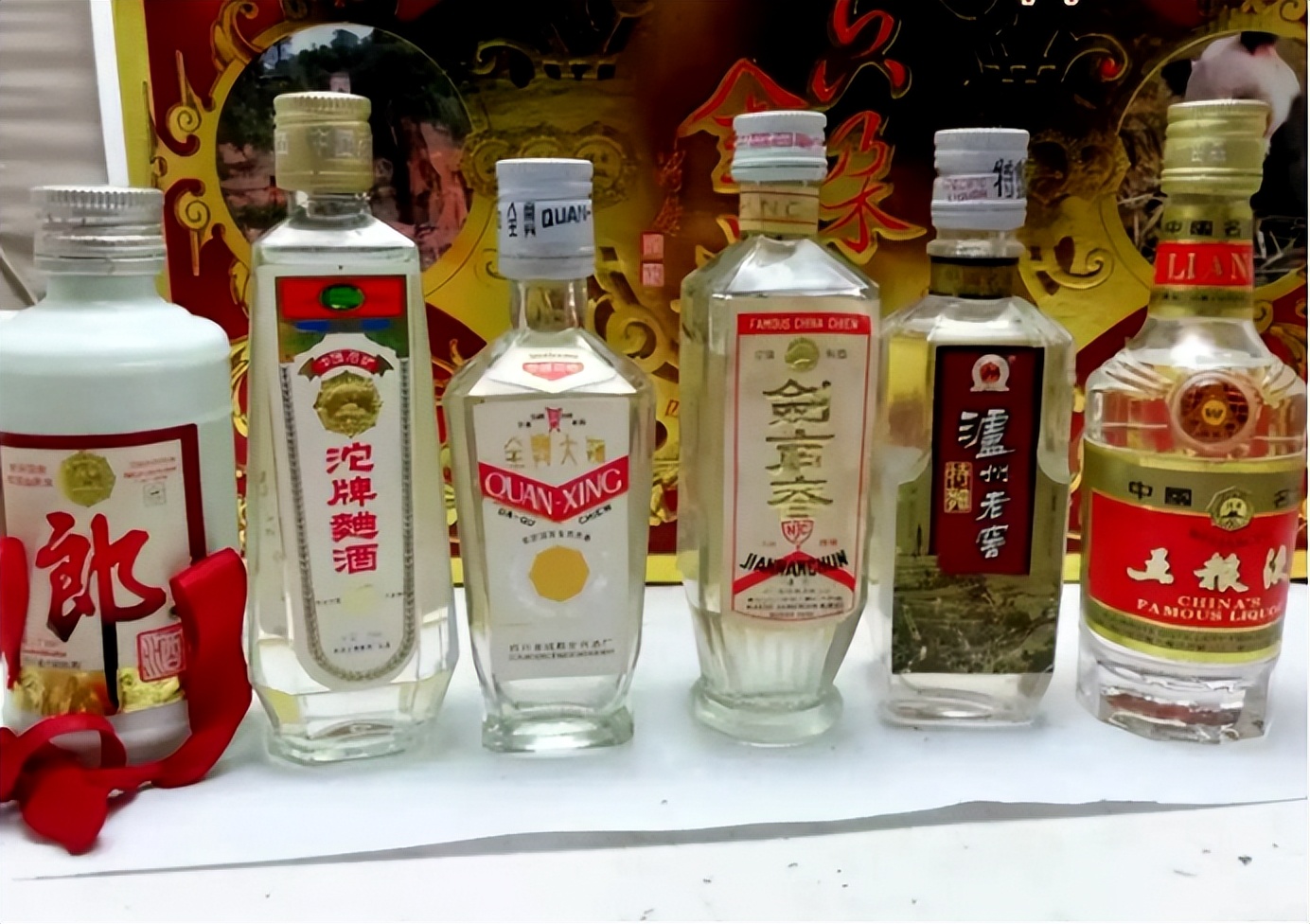 大批俄罗斯游客走进洛阳看牡丹,俄罗斯游客来中国疯狂购物