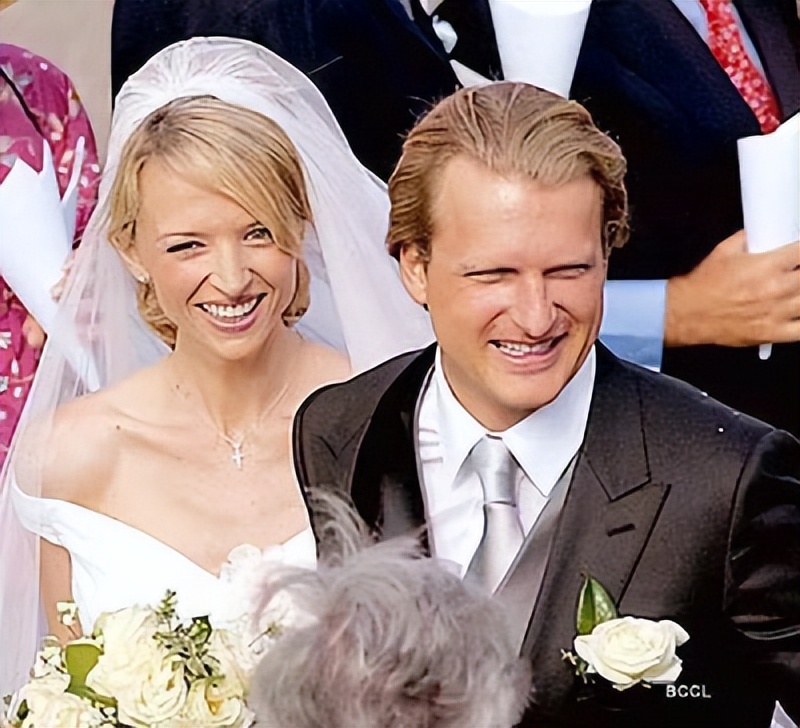 他靠全世界女人“吃饭”，2妻5子争千亿家产，比赌王家精彩多了！