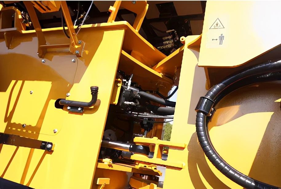 「21-sun测评」五吨级装载机怎么选？三一SW955N颇具亮点